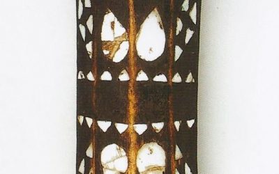 001227 Moluccas, Halmahera, dance shield