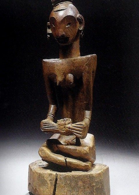 000503 Moluccas, Leti or Babar, ancestor figure