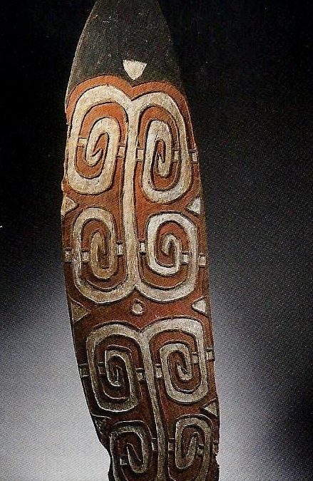 000551 Papua, Asmat, Citak, shield
