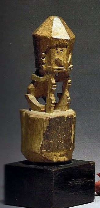000624 Papua, Teluk Cenderawasih, amulet