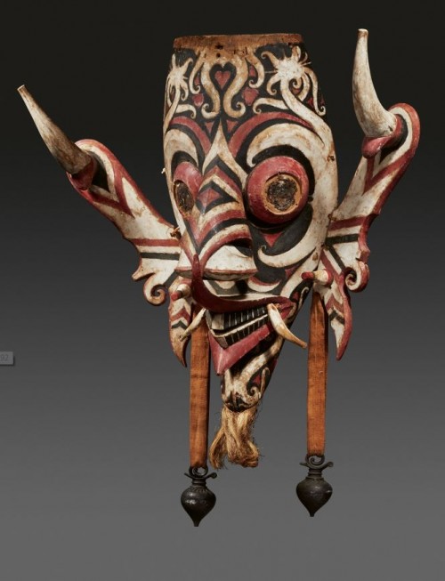 000900 Borneo, East Kalimantan, Kenyah-Kayan, Dayak, face mask