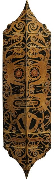 000924 Borneo, East Kalimantan, Kenyah-Kayan, Dayak, shield