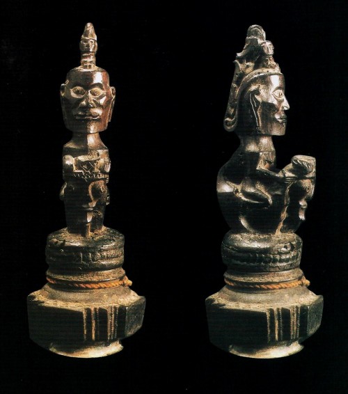 000310 Sumatra, Batak, Karo, medicine container