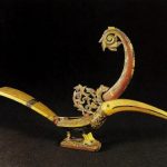 000546 Borneo, Sarawak, Dayak, Iban, sculpture of a hornbill