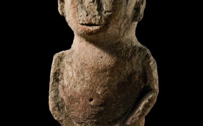 000185 Sulawesi, Bada Valley, anthropomorphic figure