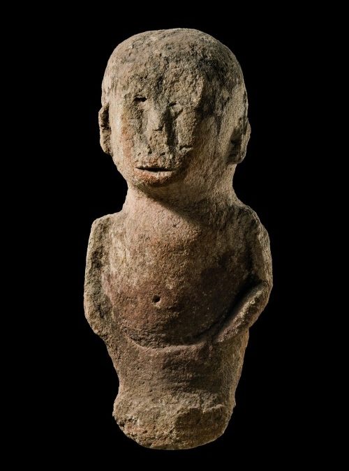 000185 Sulawesi, Bada Valley, anthropomorphic figure