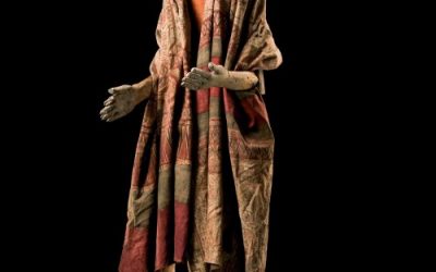000355 Sulawesi, Toraja, human figure