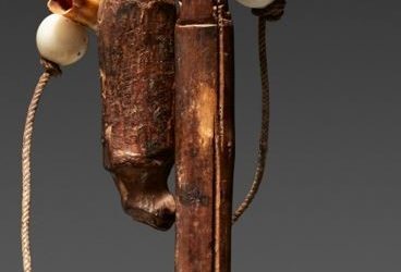 000885 Papua Barat, Teluk Cenderawasih, amulet