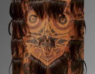 000955 Borneo, Kalimantan, Dayak shield