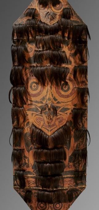 000955 Borneo, Kalimantan, Dayak shield