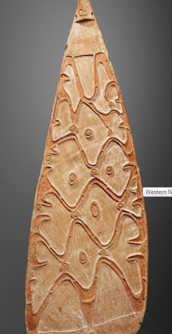000977 Papua Barat, Asmat, war shield