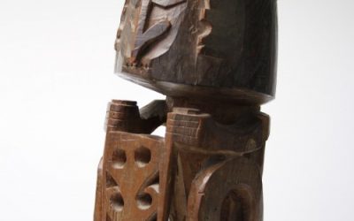 000004 Papua Barat, Teluk Cenderawasih, ancestor figure