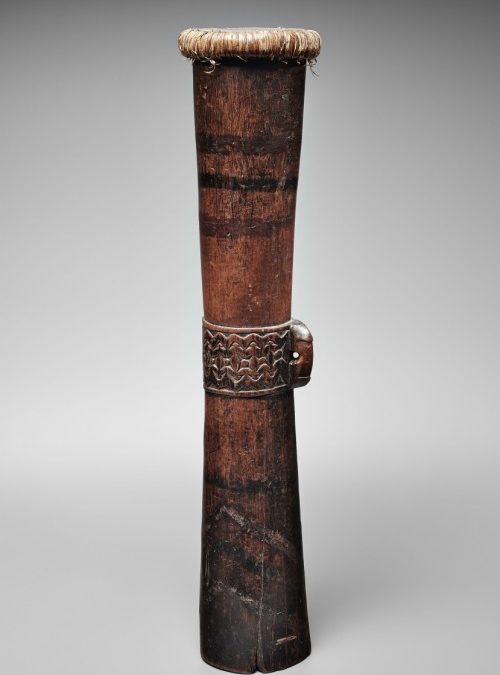 000325 Papua Barat, Northeast coast, Kaptiau, drum