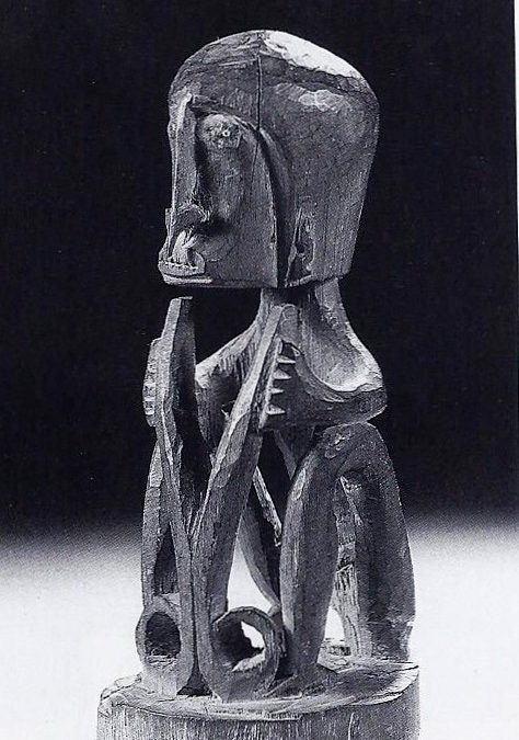 000491 Papua Barat, Teluk Cenderawasih, ancestor figure