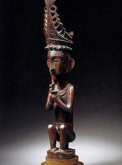 000494 Sumatra, Nias, ancestor figure