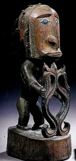 000508 Papua Barat, Teluk Cenderawasih, ancestor figure