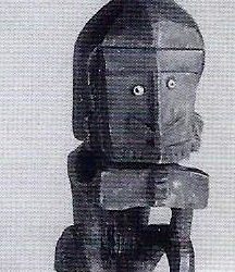 000565 Papua Barat, teluk Cenderawasih, ancestor figure