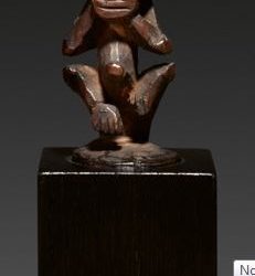 000892 Papua Barat, Teluk Yos Sudarso (Humboldt Bay, amulet