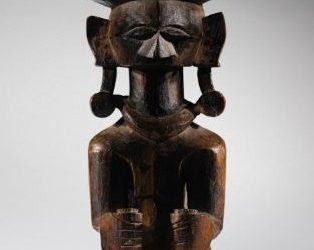 000922 Sumatra, Nias, ancestor figure