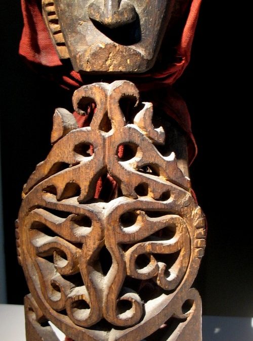 001000 Papua Barat, Teluk Cenderawasih, ancestor figure