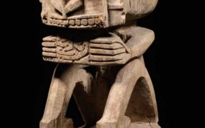 001028 Papua Barat, Teluk Cenderawasih, Wandamen, ancestor figure