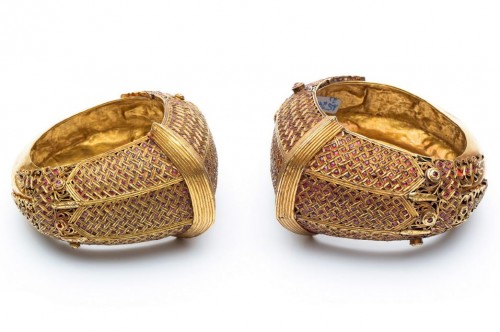 001079 Sumatra, Minangkabau, Payakumbu district, pair of bracelets