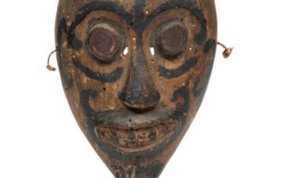 001082 Borneo, East Kalimantan, Dayak, mask
