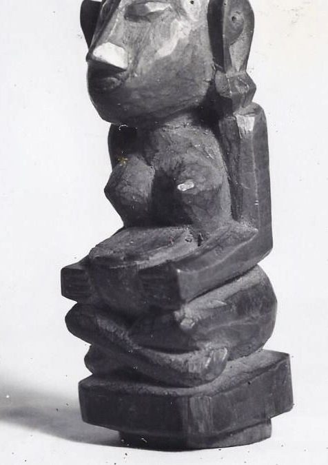 001090 Moluccas, Tanimbar, ancestor figure
