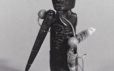 001100 Papua, Teluk Cendererawasih, amulet