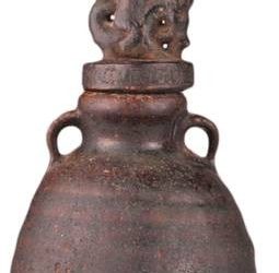 000689 Sumatra, Batak, medicine container