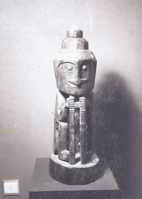 001137 Papua, Teluk Cenderawasih, ancestor figure