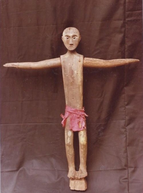 001138 Borneo, Bidayu Dayak, funeral effigy
