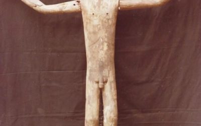 001139 Borneo, West Kalimantan, Landak area, Bidayu Dayak, funerary effigy