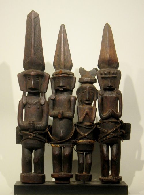 001174 Sumatra, Nias, row of ancestor figures