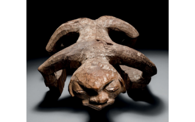 001267 Borneo, East Kalimantan, Bahau Dayak, coffin end