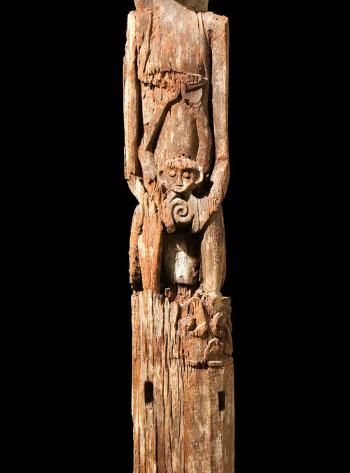001349 Borneo, East Kalimantan, ancestor or spirit figure