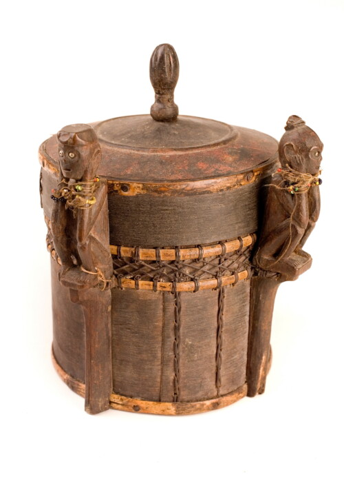 001356 Borneo, Dayak box