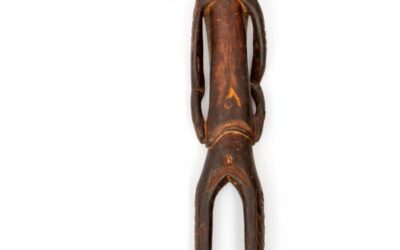 001416 Papua, Asmat, female ancestor figure