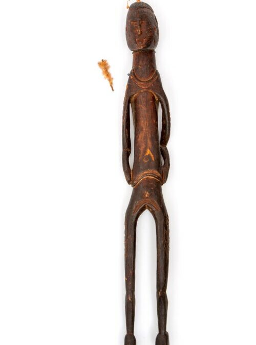 001416 Papua, Asmat, female ancestor figure