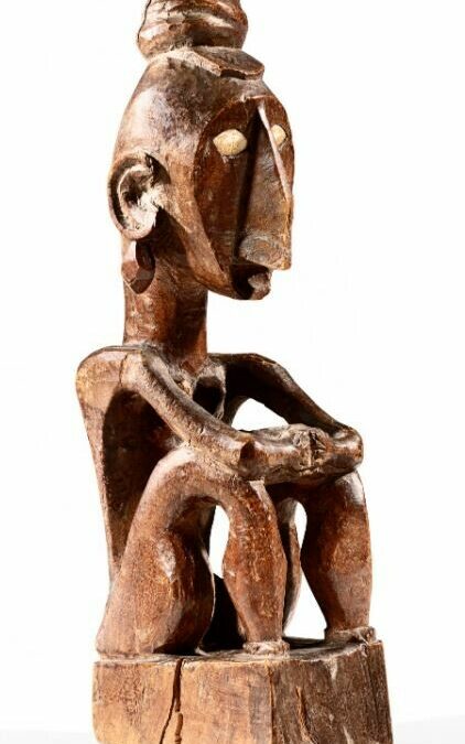 001427 Moluccas, Leti, ancestor figure