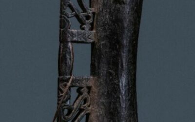 001494 Papua, Asmat, drum