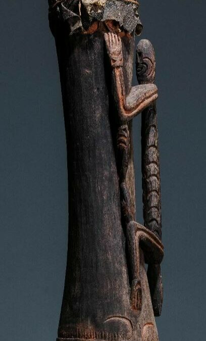 001435 Papua, Asmat, drum