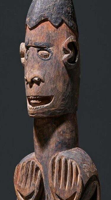 001440 Papua, Asmat, ancestor figure