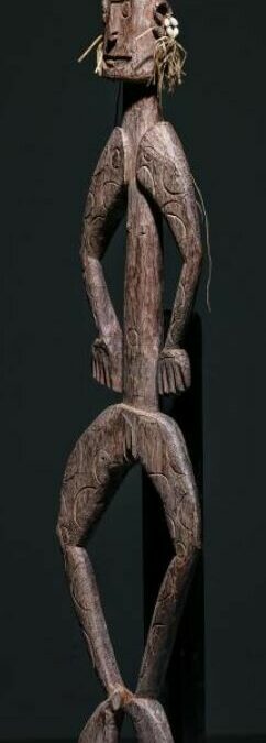 001441 Papua. Asmat, ancestor figure