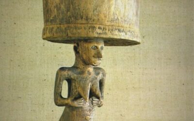 001468 Moluccas, Tanimbar, Yamdena, drum