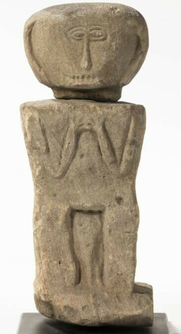001473 Moluccas, Tanimbar, stone ancestor figure