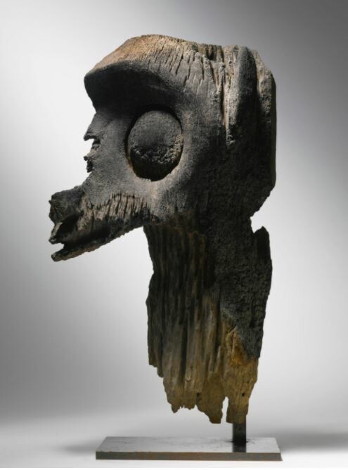 001480 Borneo, East Kalimantan, anthropomorphic figure, fragment