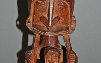 000443 Papua, Cenderawasih Bay, Yapen, ancestor figure