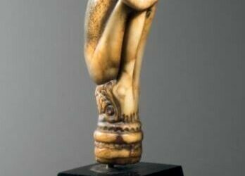 000909 Lombok, handle of a pestle