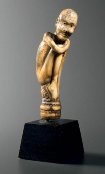 000909 Lombok, handle of a pestle